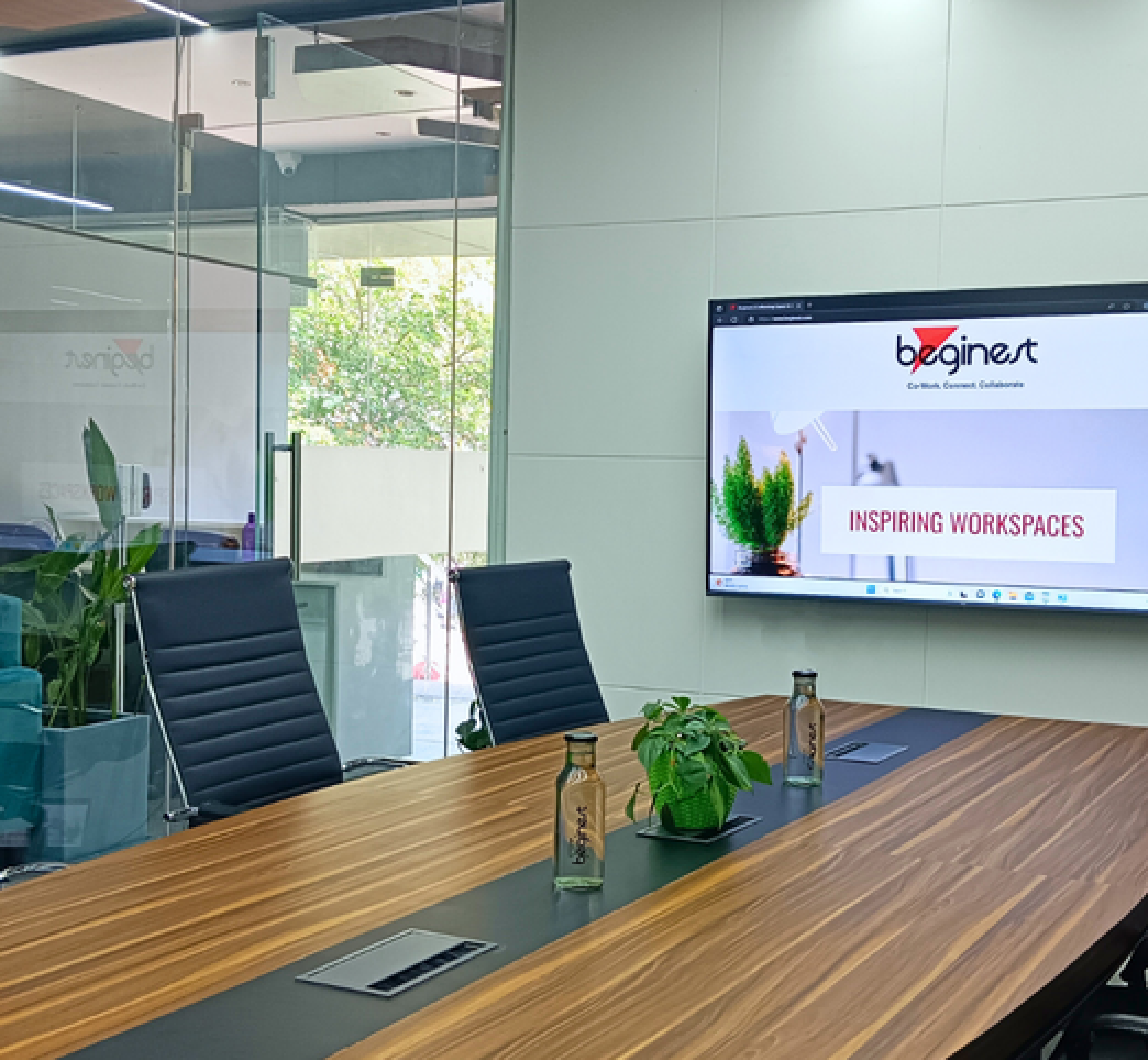 Meeting room cabin in Beginest workspaces harbor 4